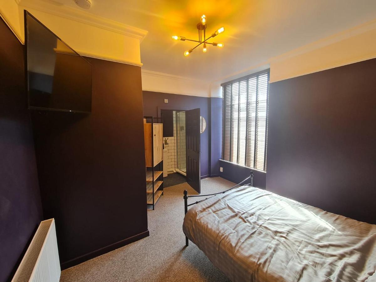 Lombard House - Boutique Hotel By Tifa Stays Swansea Bagian luar foto